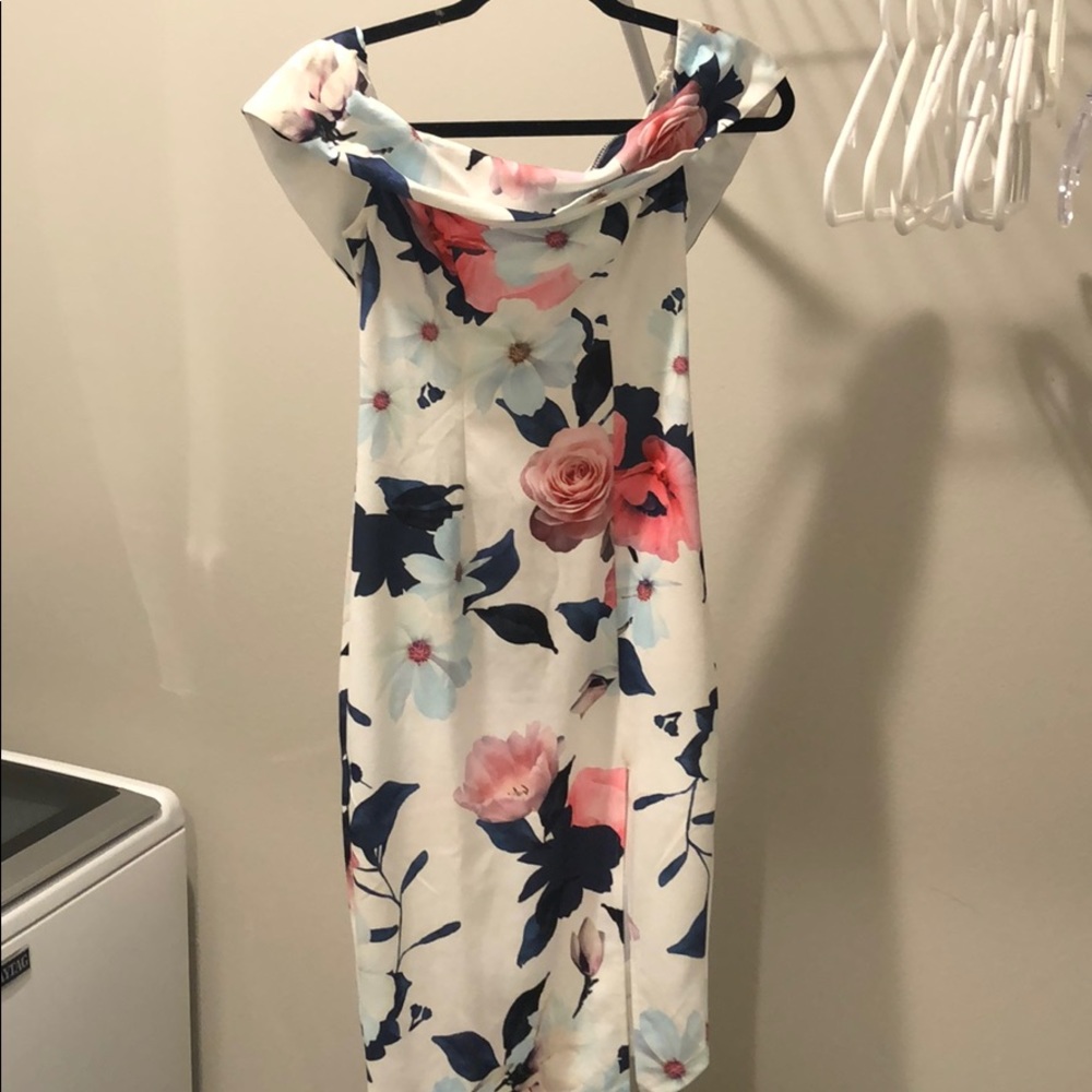 Midi dress with slit